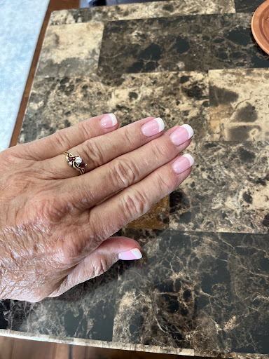 Spotlight Nails - Thumbnail