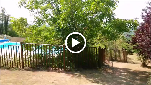 Photo de Gîtes Au Mas des Cyprès avec piscine proche Cahors à Laroque-des-Arcs (46090)