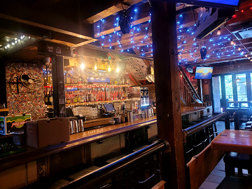 Le Warehouse - Visual