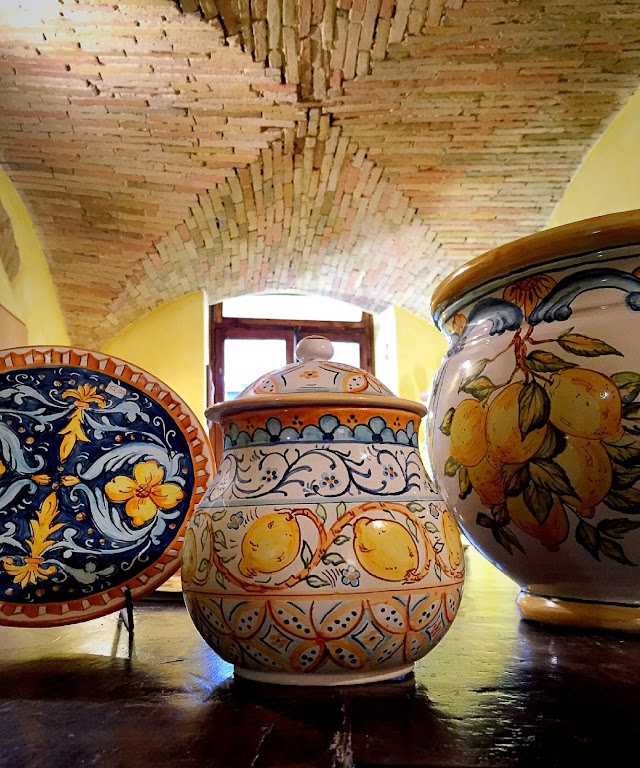 Stefania Santone Ceramiche Artistiche