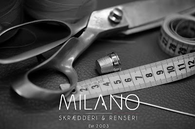 Photos of Milano Skr&aelig;dderi Renseri H&aelig;lebar N&oslash;glebar