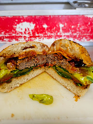 Photo n°22 de La Baraque Poirson à Saint-Michel-en-l'Herm (Restaurant belge)