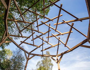 Photo n°14 de Sinallagma - Les Ombrières Végétalisées à Paimpont (Charpentier)