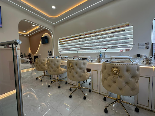 Vivienne Nails and Spa