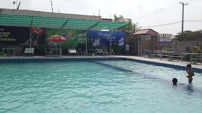 Photos of 3J Sen Sok Swimming Pool And Fitness
