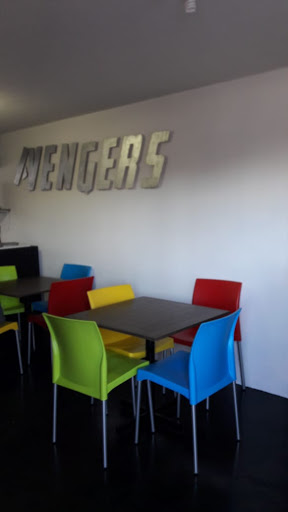 Avengers pub - Visual