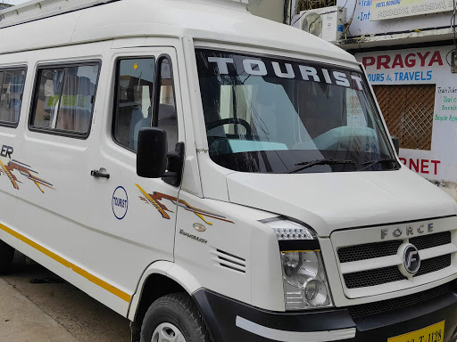 Orchha taxi service post image