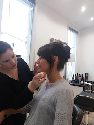 Photo n°5 de Zen Coiffure - Monteux à Monteux (Salon de coiffure)