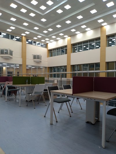 Ataturk Üniversitesi Çalışma Salonu