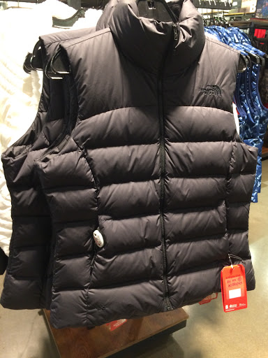 The North Face The Outlet Shoppes of the Bluegrass - Thumbnail