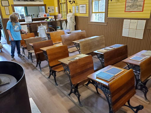 Crow Valley School Museum - Thumbnail