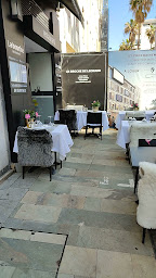 Photo n°65 de Restaurant la Broche de Leonard à Cannes (Bar à vin)