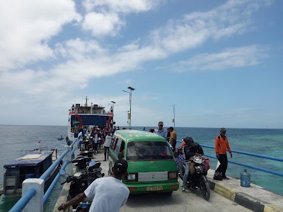 Photos of Heniaar Island