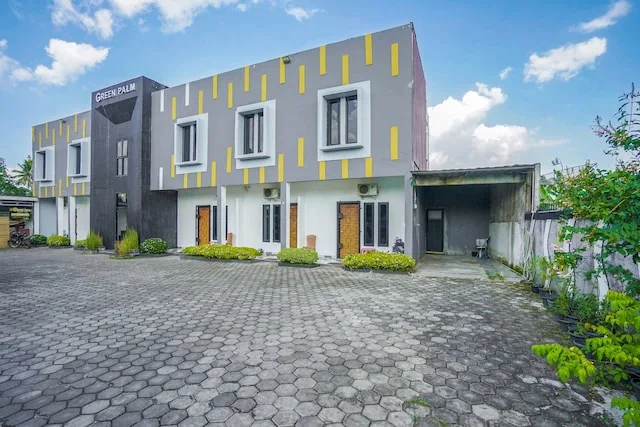 OYO 1266 Green Palm Kostel Syariah