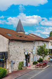 Photo n°2 de CHEZ BURGOU Tabac Presse Loto à Cussac (Marchand de journaux)