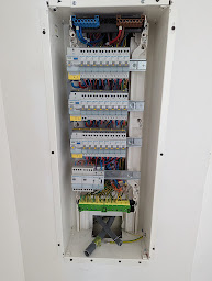 Photo n°7 de AVS électricité et climatisation à Six-Fours-les-Plages (Entrepreneur spécialisé dans les systèmes de CVC)