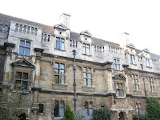 Pembroke College cambridge