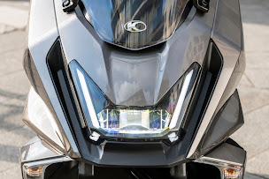 Photo n°67 de Aux Motards Mantais - KAWASAKI - MAXXESS - STARK FUTURE - KYMCO à Buchelay (Atelier de réparation pour motos)