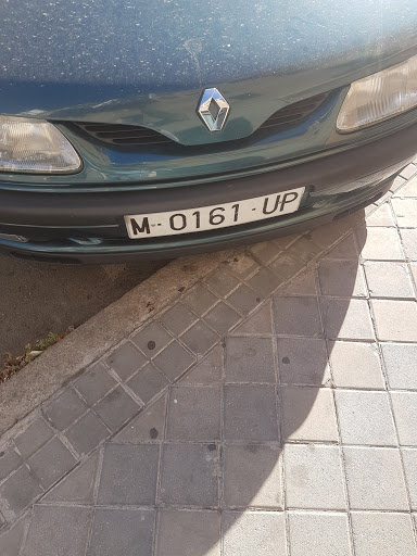Madrid Car - Thumbnail