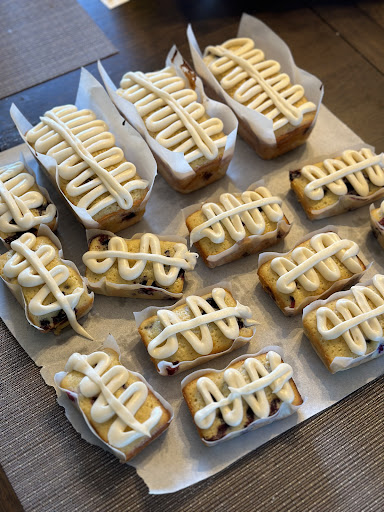 The Bread Lady - Visual