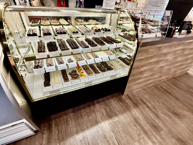 Chamberlain's Chocolate Factory and Cafe by null