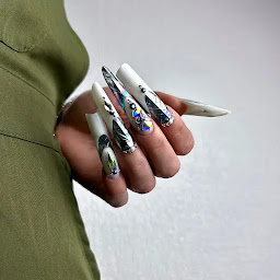 Photo n°7 de Virginie Formatrice Prothesie ongulaire - Lorris à Lorris (Institut de beauté)