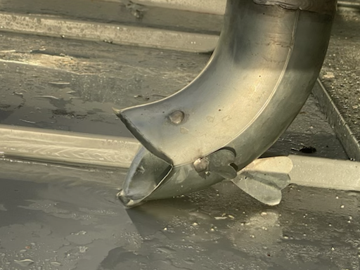 À Châtelaillon , le toit en tuiles de cette maison...