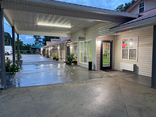 Mt Vernon Inn & Suites