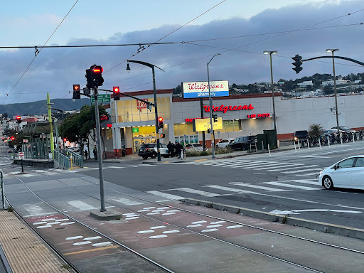 Third St & Williams Ave