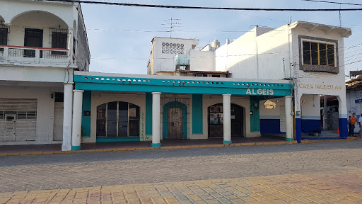 Punto Yastás en Algeis