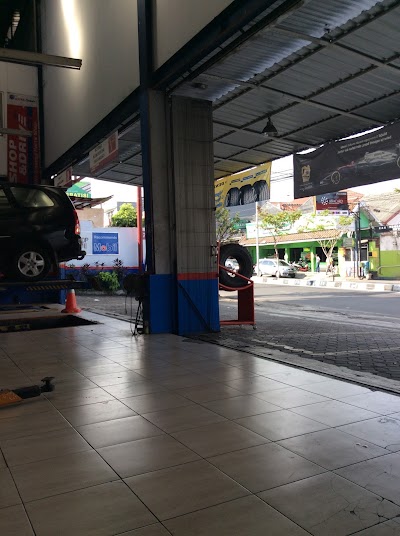 Photos of Super Shop & Drive Jogja