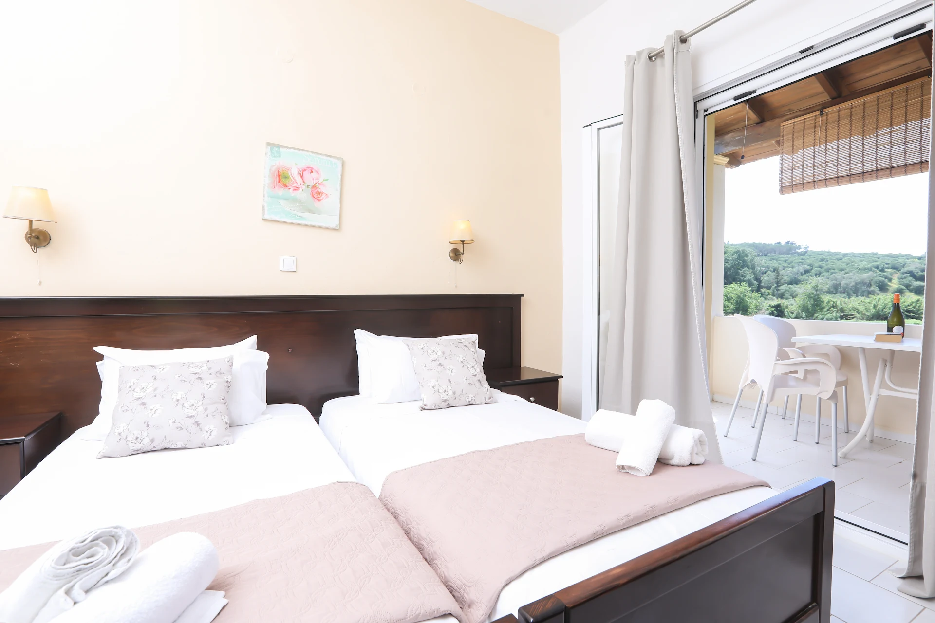 Villa Maria Apartments Pool Bar