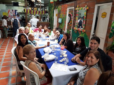 Photos of Sim&oacute;n Parrilla