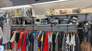 Photo n°20 de SHOWROOM by Béatrice ROUX créations à Saint-Gilles-Croix-de-Vie (Magasin de vêtements pour femmes)