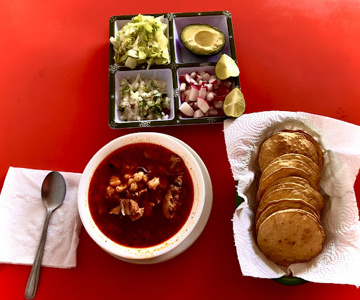 CALDITOS, MICHELADAS Y BOTANAS “TIA PINI”