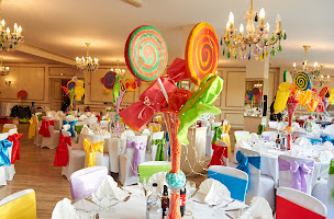 Photo n°27 de WOW Factory Paris. SARL KIONA ART GROUP à Crosne (Magasin d'articles de fête)