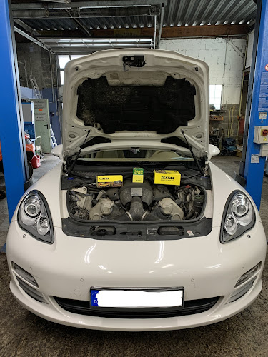 KFZ-Meisterwerkstatt/Autoverwertung Sterz