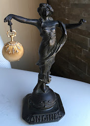 Photo n°12 de Collector Laval à Laval (Magasin d'antiquités)