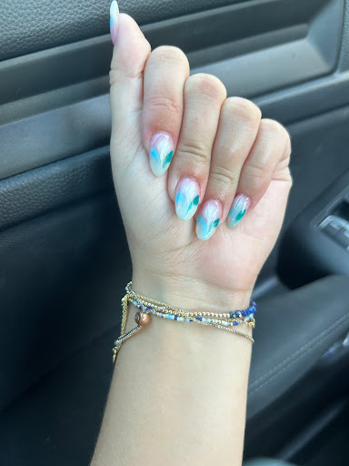 Nails 41 - Visual
