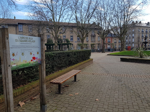 Square Holker - Visual