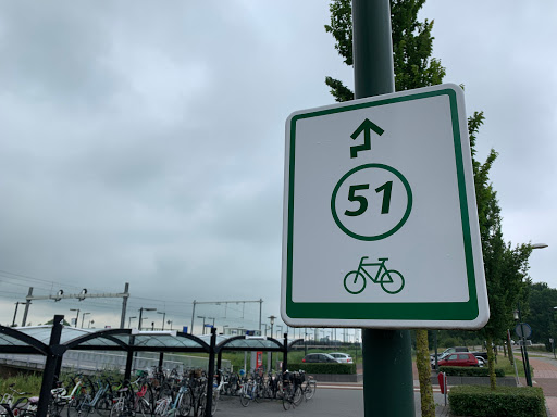 Boven-Hardinxveld, Station
