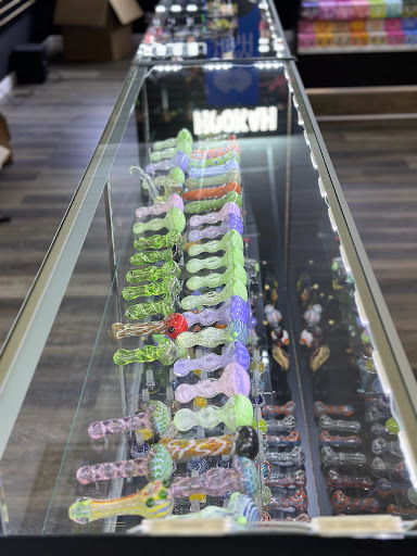 VIP Smoke Shop - Hillview - Thumbnail