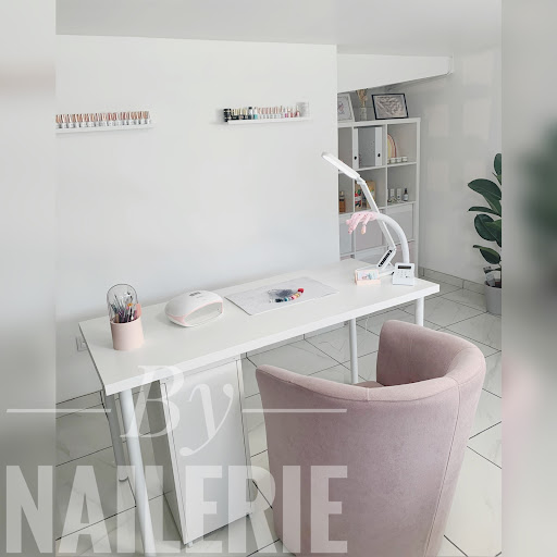 By Nailerie