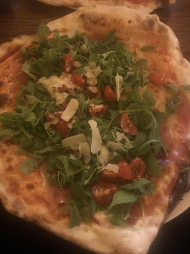 https://m.facebook.com/pages/Il-Rifugio-Pizzeria/211316458885845