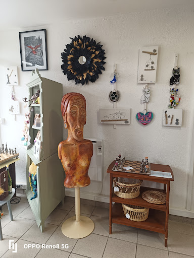 Un Petit Coin d'Artisanat d'Ici et d'Ailleurs Gallery - France