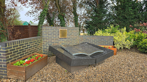 Stable Yard - Visual