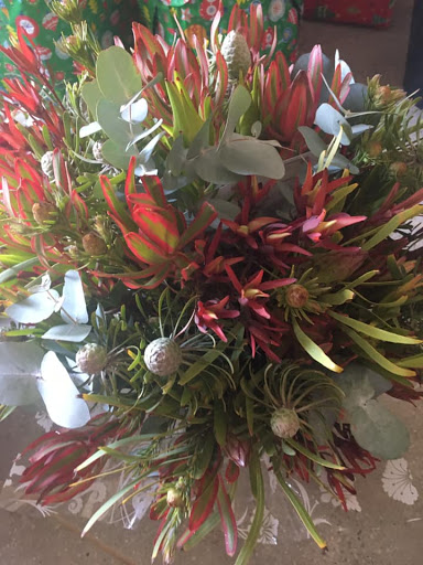 Must Love Flowers - Thumbnail