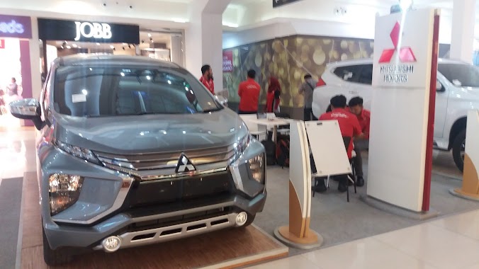 MITSUBISHI TANGSEL, Author: Afrison Bogel