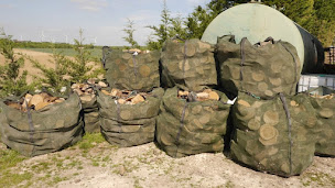 Photo n°9 de Bois de chauffage SARL Servant Bois Energie à Contré (Magasin de bois de chauffage)