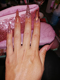 Photo n°11 de Trésor On Nails à Ambilly (Institut de beauté)